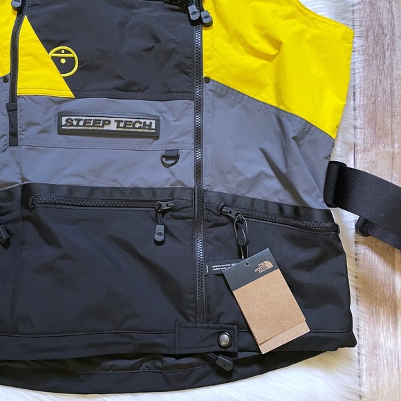 The North Face Unisex Steep Tech Waterproof Vest In Lightning Yellow - TNF Black - Picture 6 of 10